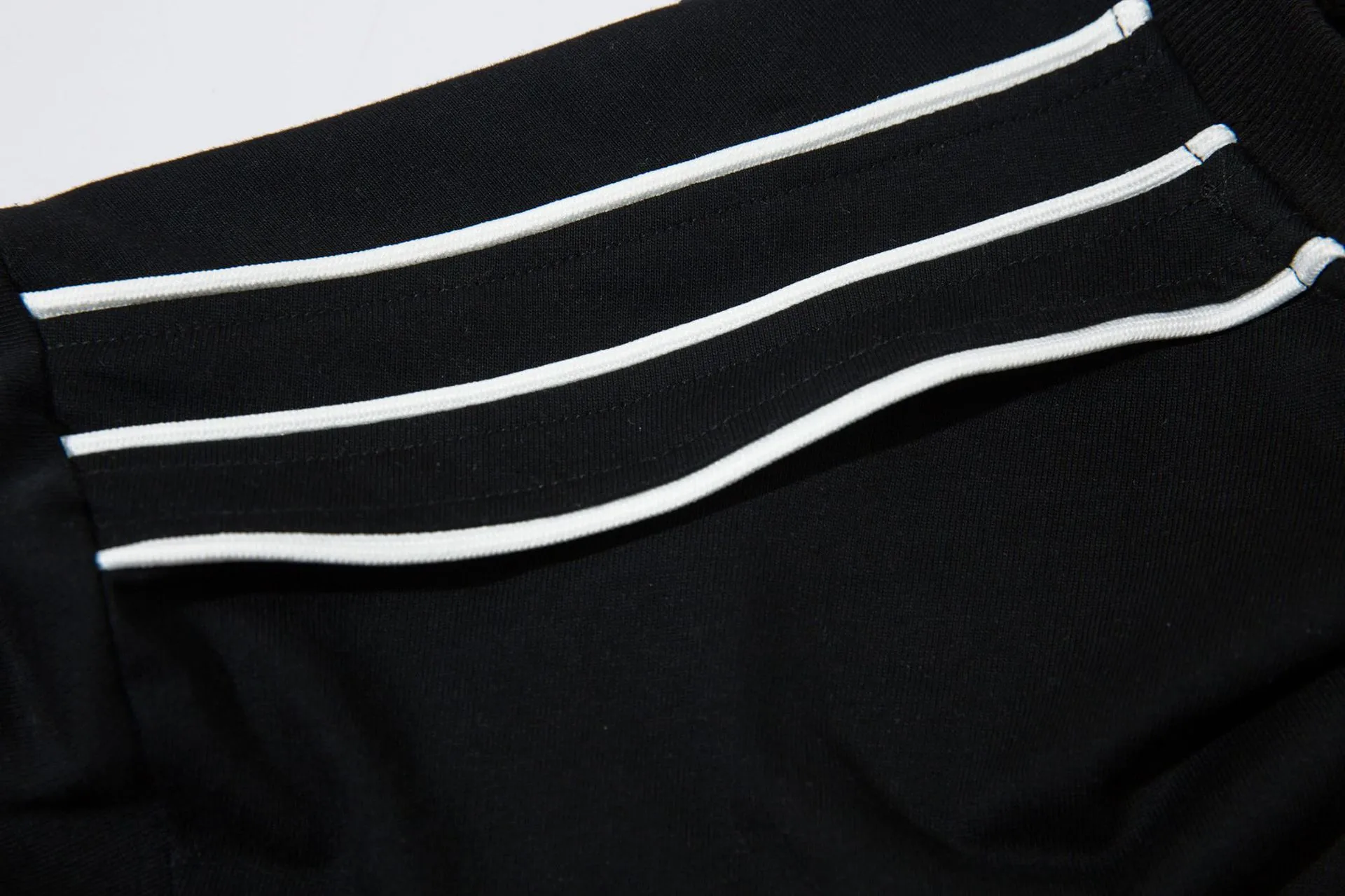 Jiayiku Men's American Street Fashion Brand Distinctive T-shirt Stripe Stitching Design Sense Niche High Street Loose Short Sleeve T display picture 33