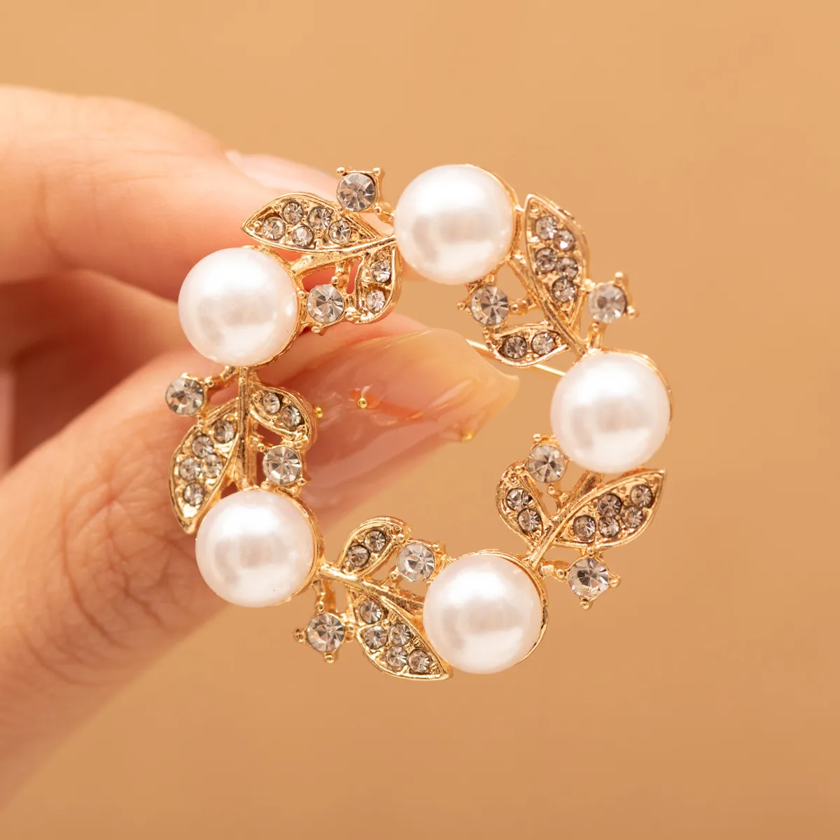 New Style Brooch Women's High-end Zinc Alloy Niche Corsage Fresh And Sweet Clothing Accessories Clothing Accessories display picture 12