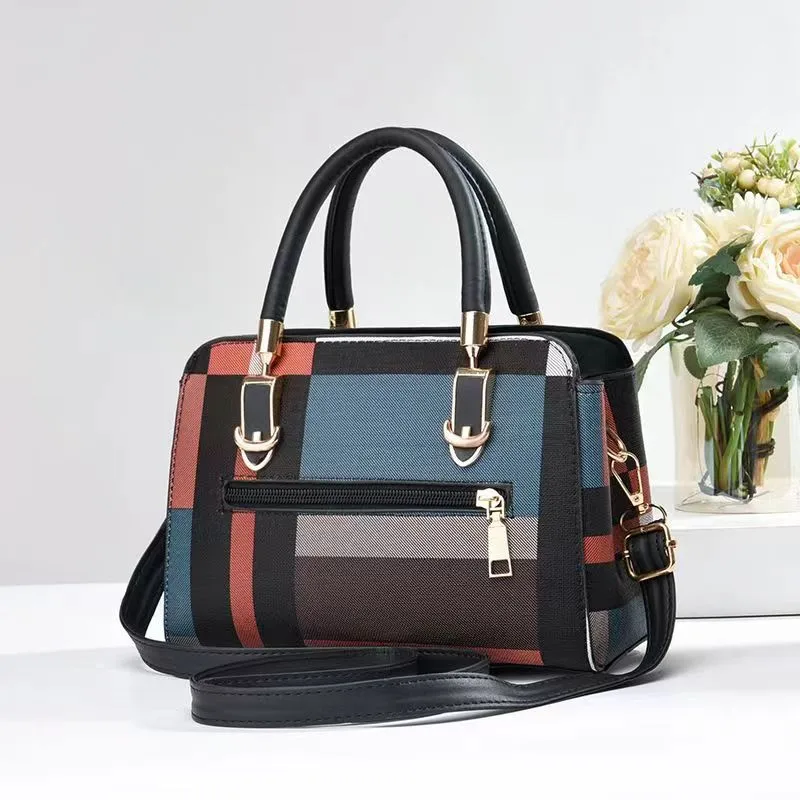 Explosive Women's Bag Quality Color Matching Handbag Large Capacity Shoulder Bag Simple Elegant Bags display picture 3