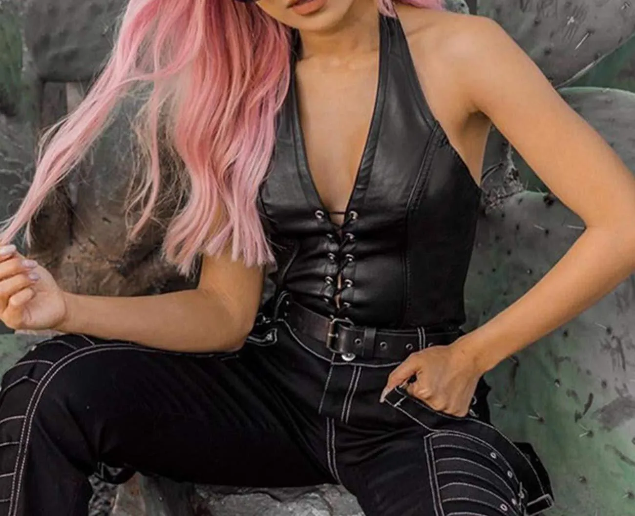 Hot Spring And Summer Foreign Trade New  Women's  Foreign Trade Clip Waistcoat Women's Short Vest Knitted Vest display picture 1