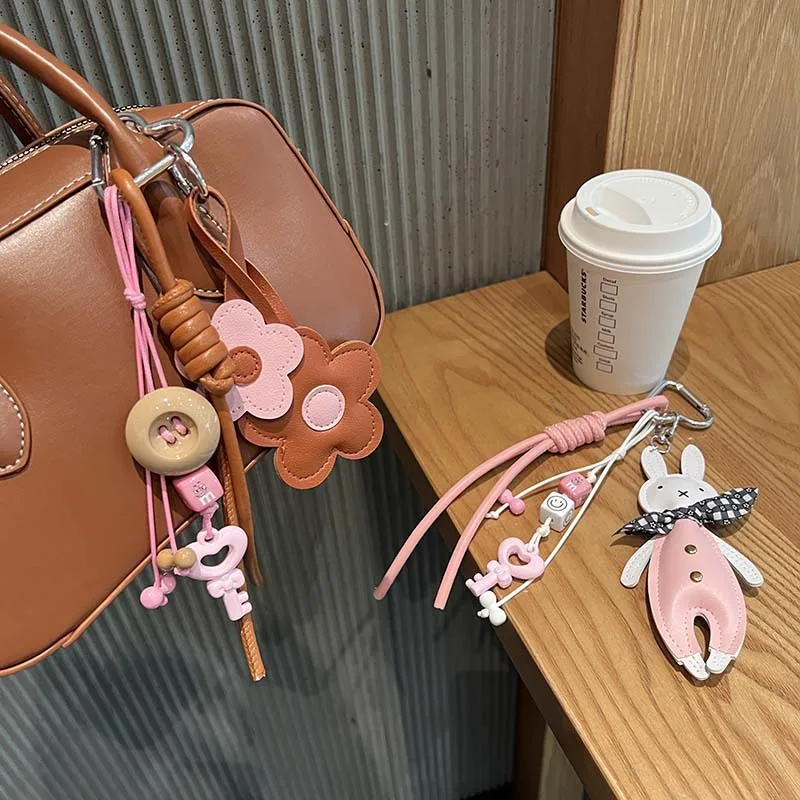 Spring And Summer New Sweet Cool Girl New Miu Bag Pendant Leather Flower Camera Pendant Car Key Chain display picture 4