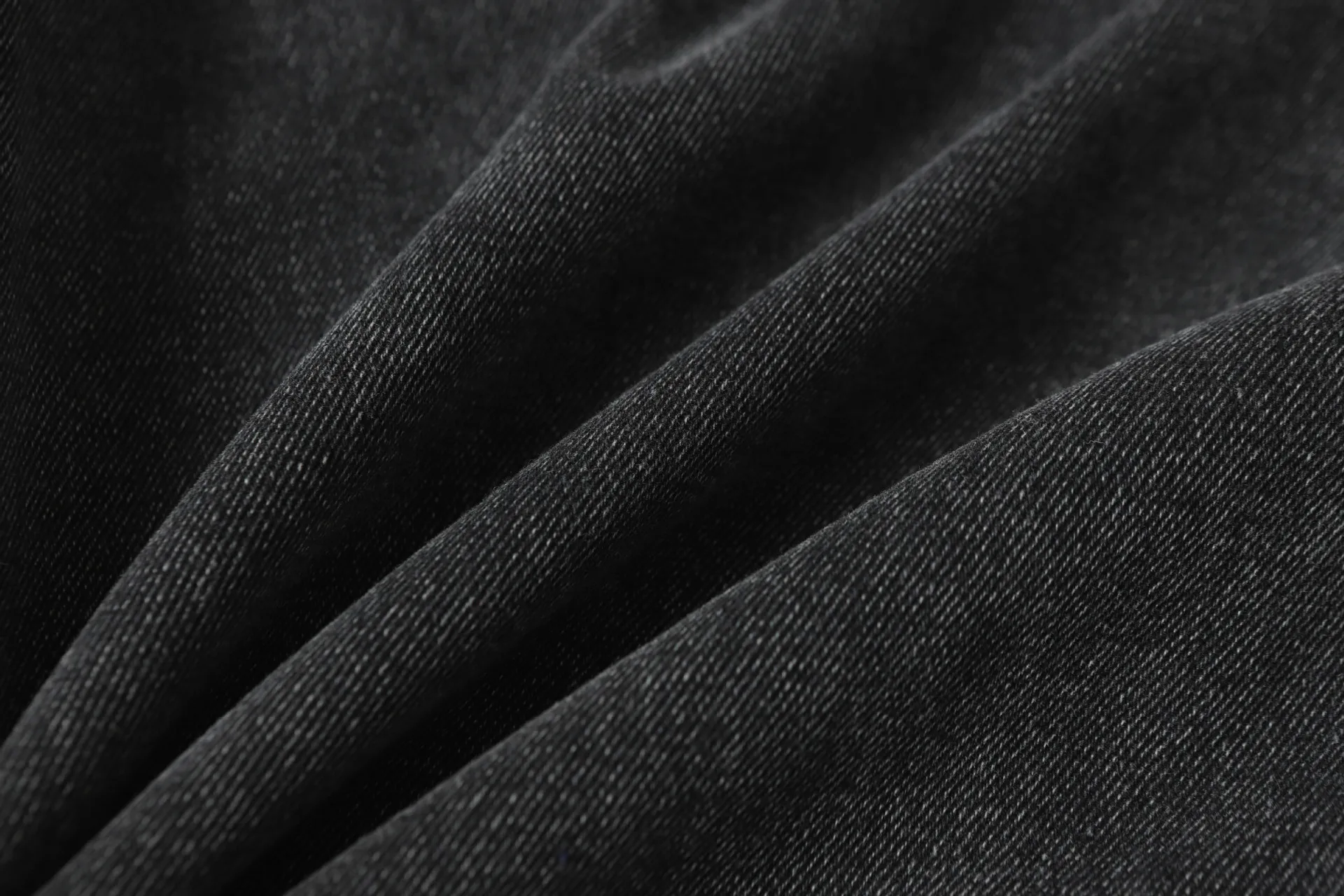 Jiayiku Men's  New American High Street Pleated Rivet Retro Washed Jeans Scimitar Wide Leg Trousers display picture 10
