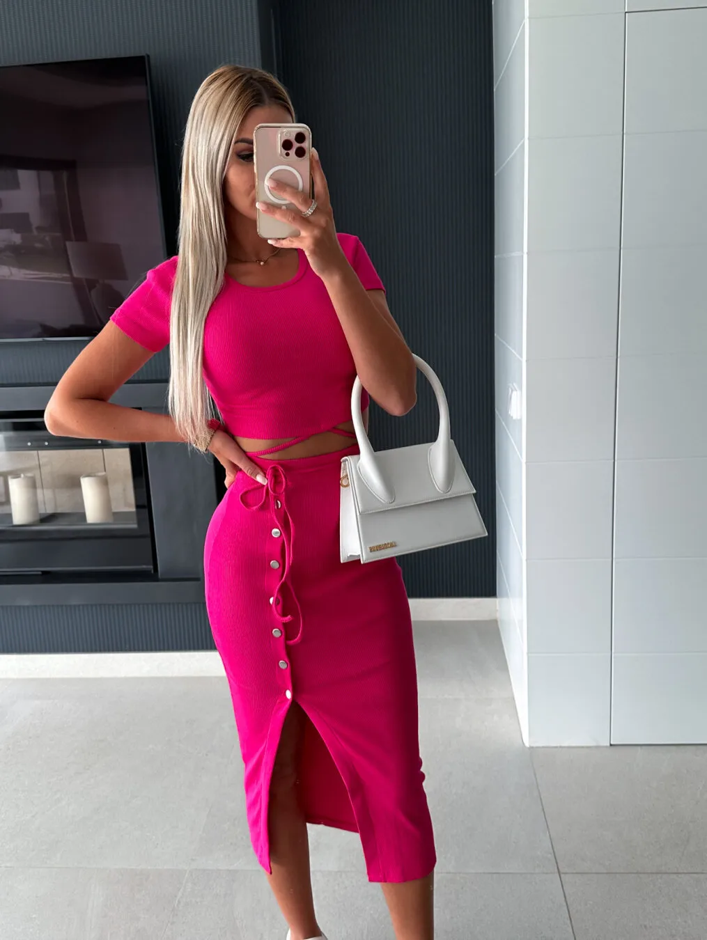 Suit New Style Clear Color Short-sleeved Round Neck Top Button Cropped Hip Mid-length Skirt Casual Two-piece Set display picture 6