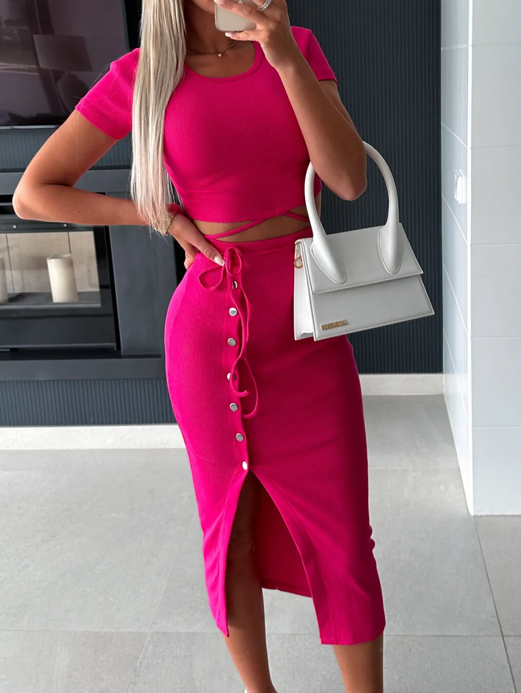 Suit New Style Clear Color Short-sleeved Round Neck Top Button Cropped Hip Mid-length Skirt Casual Two-piece Set display picture 9