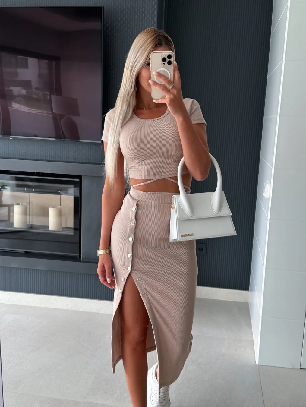 Suit New Style Clear Color Short-sleeved Round Neck Top Button Cropped Hip Mid-length Skirt Casual Two-piece Set display picture 16
