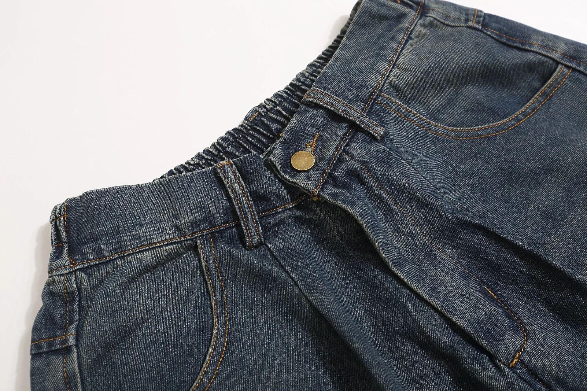 Jiayiku Men's  New American Style Retro Washed Rough Edge Tooling Denim Shorts Loose Straight Pants display picture 7