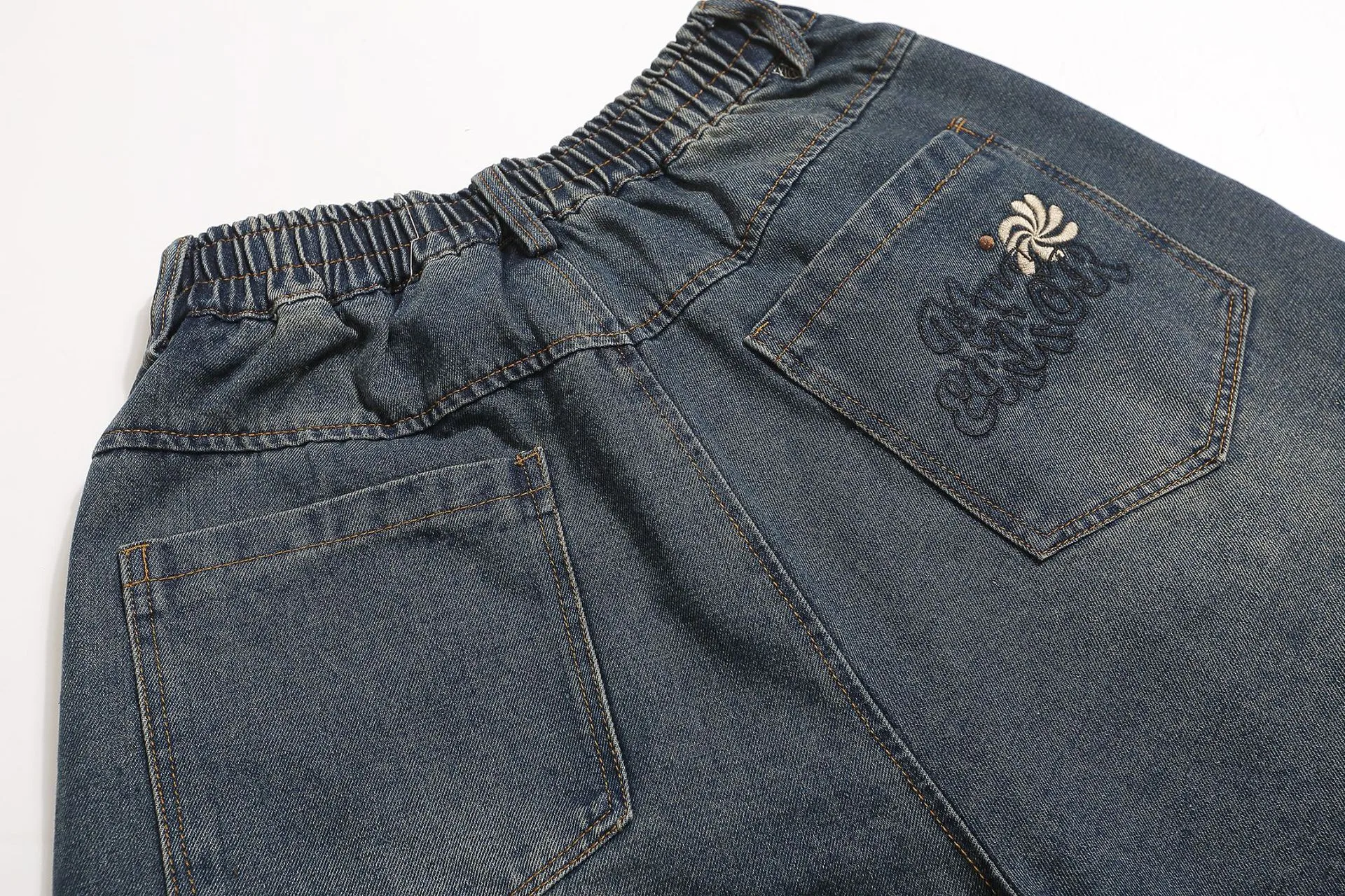 Jiayiku Men's  New American Style Retro Washed Rough Edge Tooling Denim Shorts Loose Straight Pants display picture 11