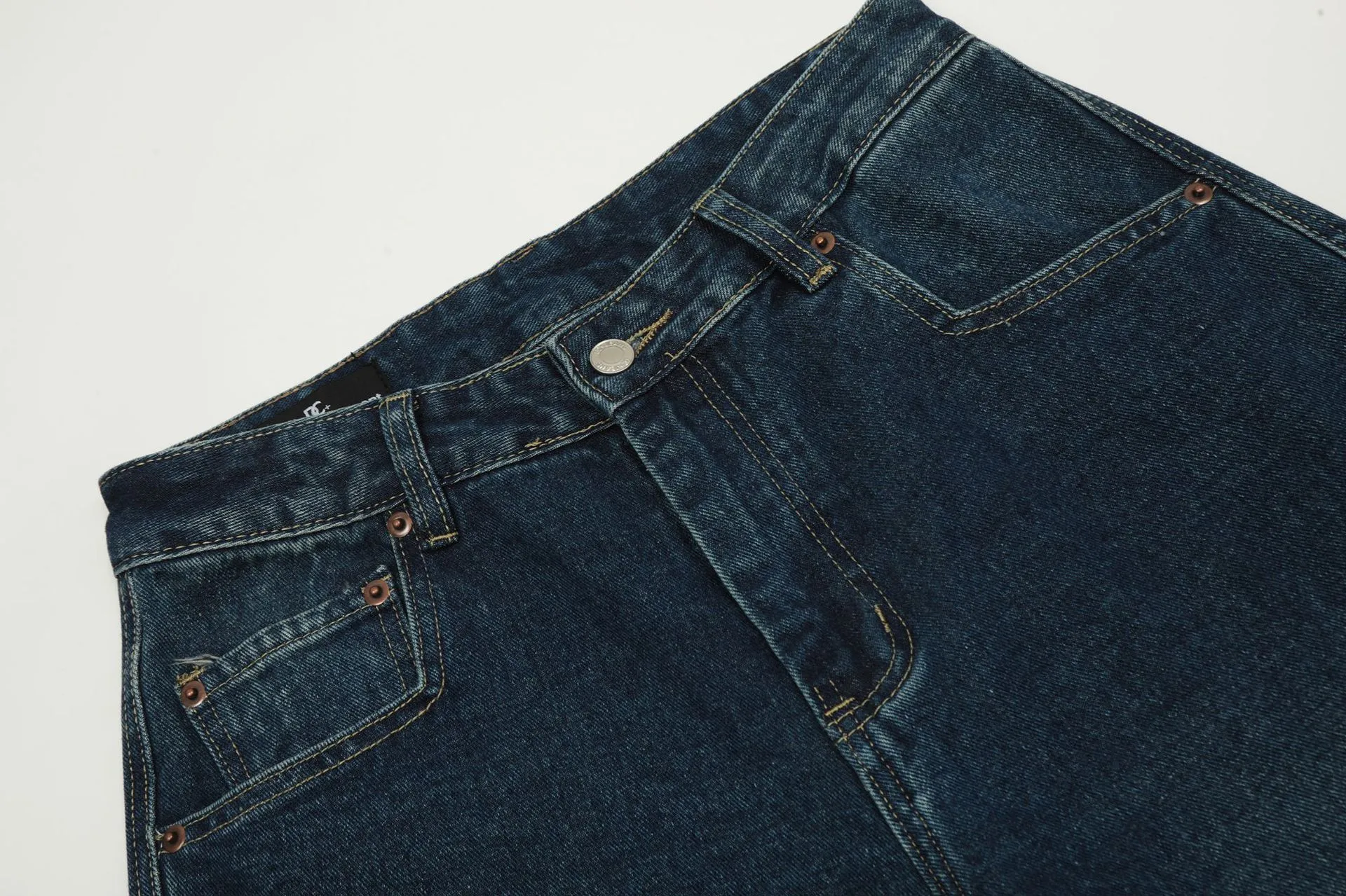 Jiayiku Men's  American High Street Retro Washed Jeans Loose Vibe Scimitar Wide Leg Pants For Men And Women display picture 6