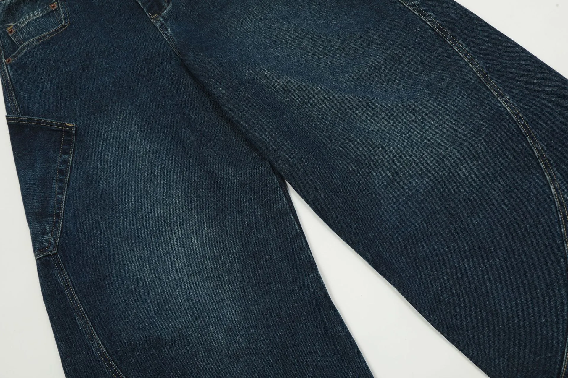 Jiayiku Men's  American High Street Retro Washed Jeans Loose Vibe Scimitar Wide Leg Pants For Men And Women display picture 7