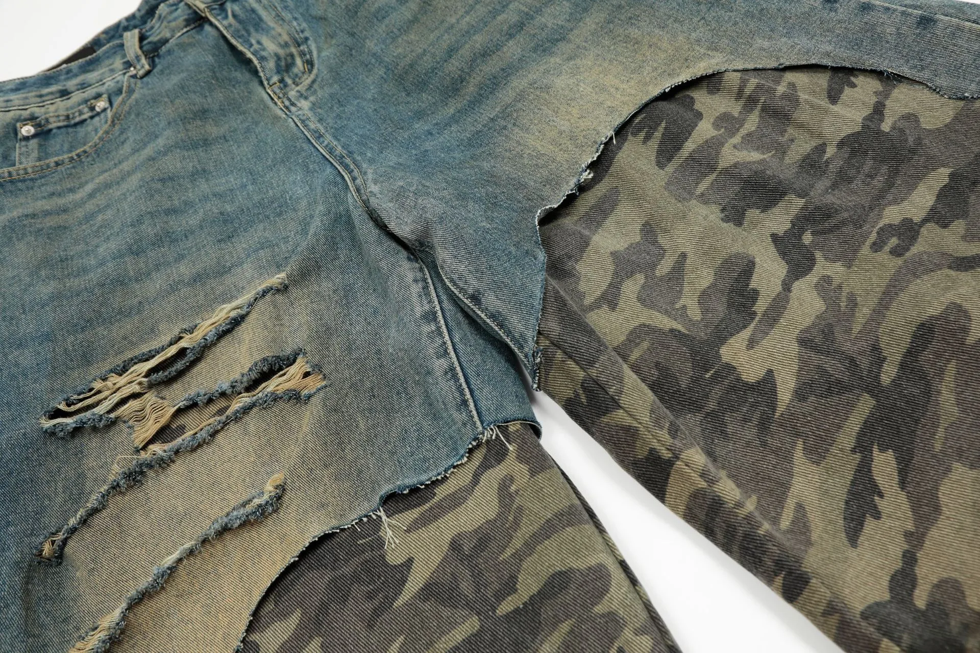 Jiayiku Trendy Brand   High Street Vibe Camouflage Denim Shorts Men's Ro Trendy Fake Two-Piece Ripped Cropped Pants display picture 6