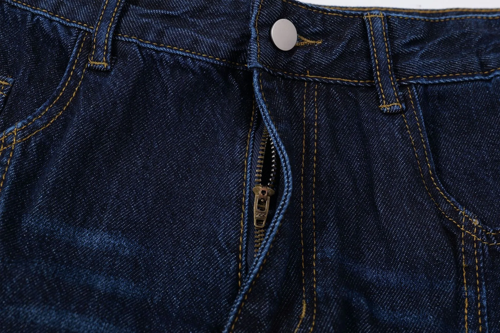 Jiayiku Trendy Brand  Summer Men's American Retro Washed Denim Shorts Straight-Leg Stylish Curved Shorts display picture 14