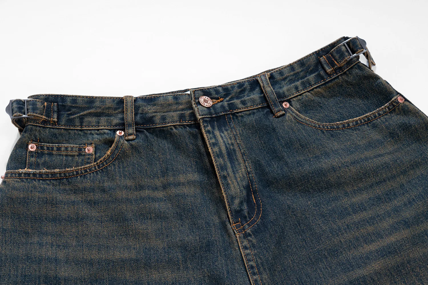 Jiayiku Men's  Summer Shorts  Street Fashion Brand Washed Mud-Dyed Cut Raw Edge Denim Pants display picture 5