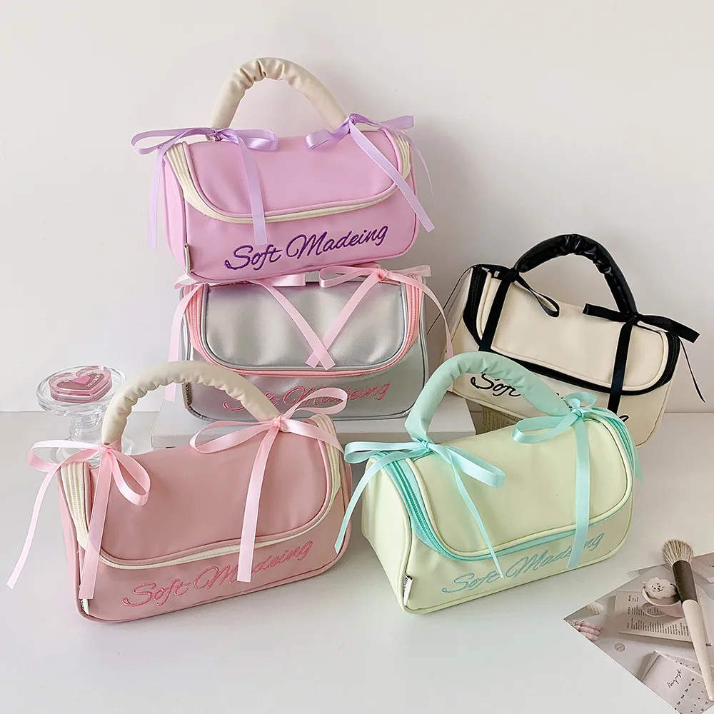 Ins Simple Large Capacity Portable Storage Bag Student High-value Stationery Pencil Case PU Portable Wash Bag Storage Bag display picture 2