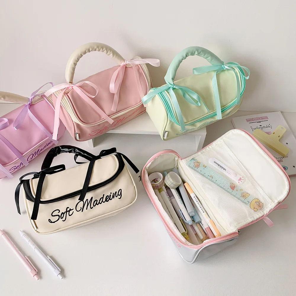 Ins Simple Large Capacity Portable Storage Bag Student High-value Stationery Pencil Case PU Portable Wash Bag Storage Bag display picture 4