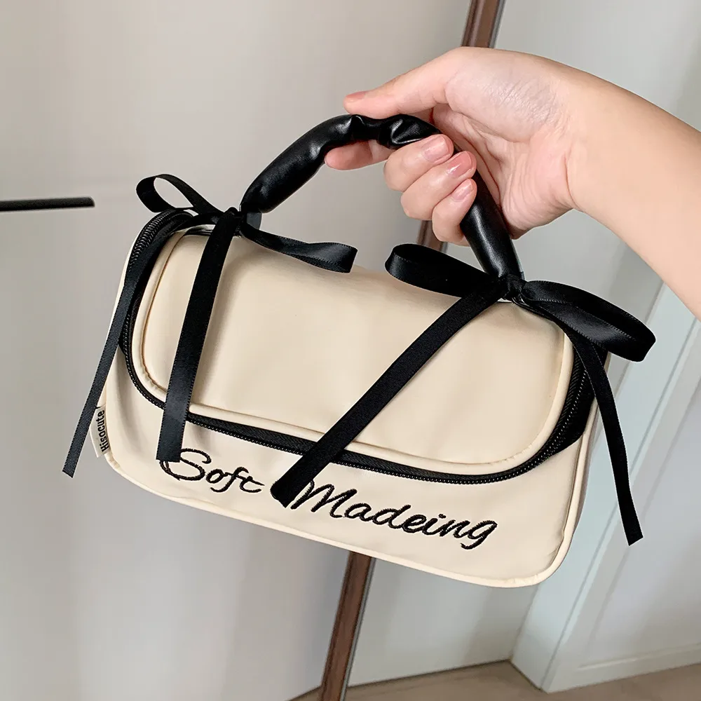 Ins Simple Large Capacity Portable Storage Bag Student High-value Stationery Pencil Case PU Portable Wash Bag Storage Bag display picture 11