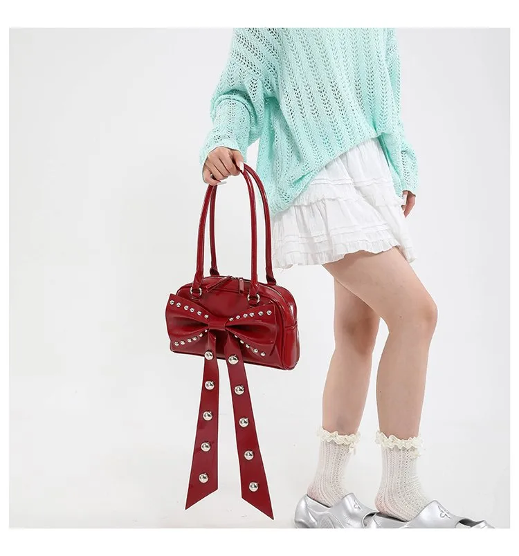 Women's Pu Leather Solid Color Bow Knot Streetwear Square Zipper Shoulder Bag display picture 12