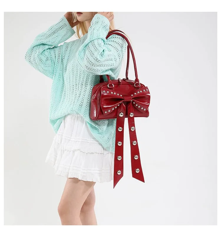 Women's Pu Leather Solid Color Bow Knot Streetwear Square Zipper Shoulder Bag display picture 11
