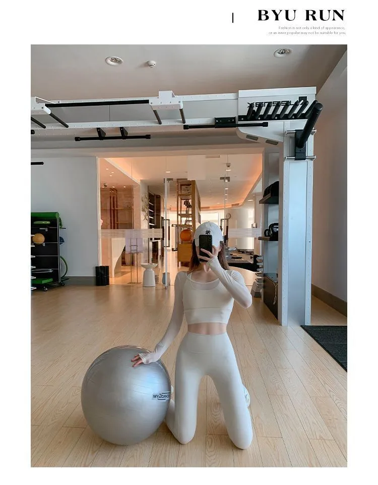 Yoga Wear With Chest Pad, Long-Sleeved T-Shirt, Women's Fake Two-Piece Mesh Short Top, Sexy Sports Pilates Fitness Wear display picture 6