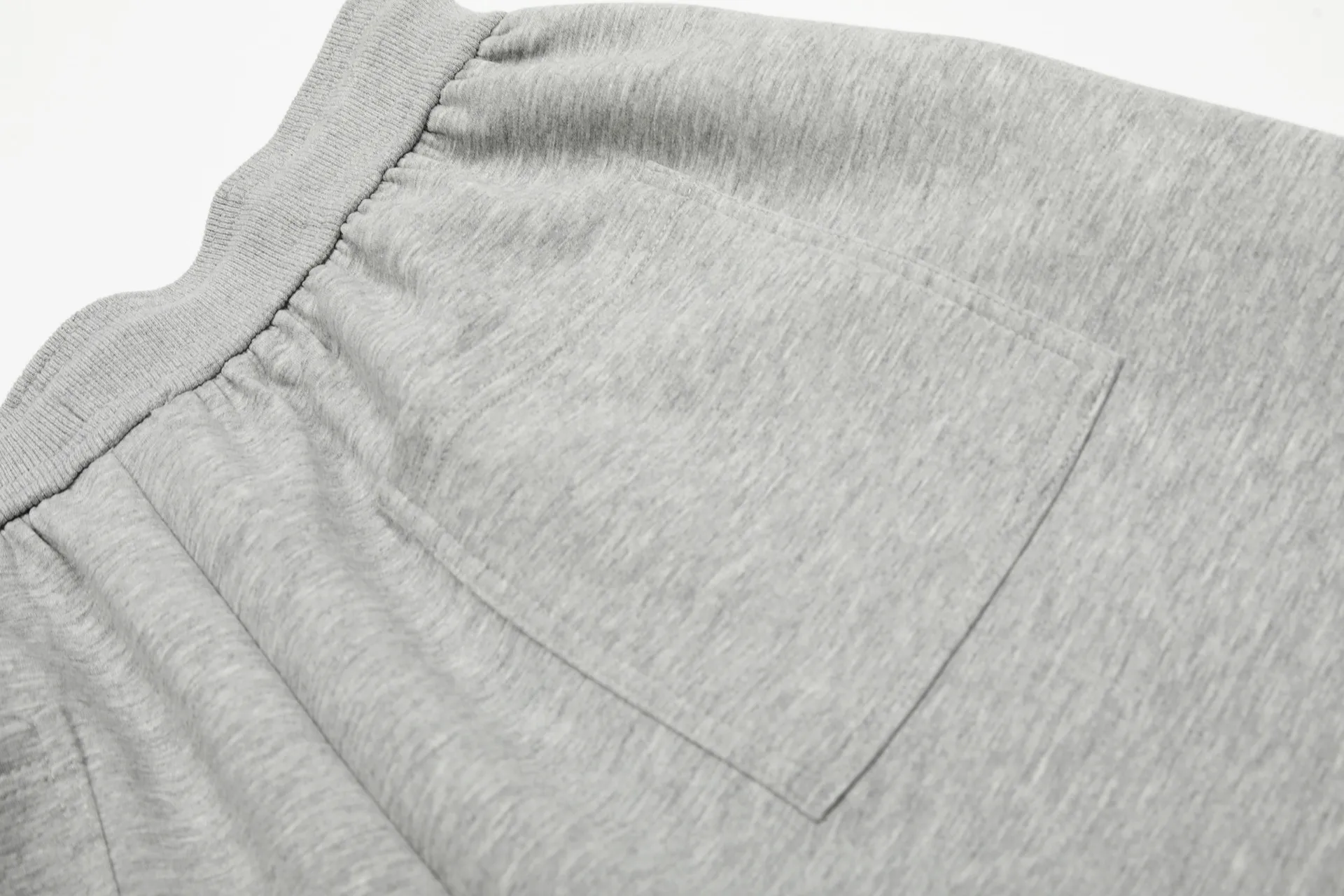 Jiayiku Men's  Summer Five-Point Pants New American Retro Sweatpants Couple Style Simple Wide-Leg Casual Pants display picture 15