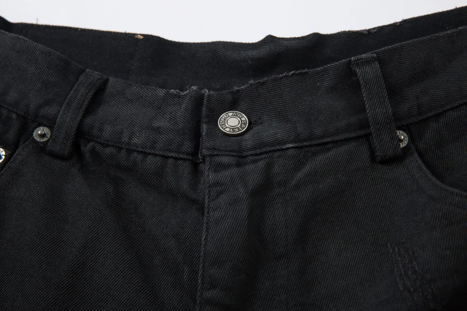 Jiayiku Fashion Brand  Advanced Sense RO Style Five-point Pants Men's American Style Street Washing Rags Denim Pants Straight Pants display picture 8