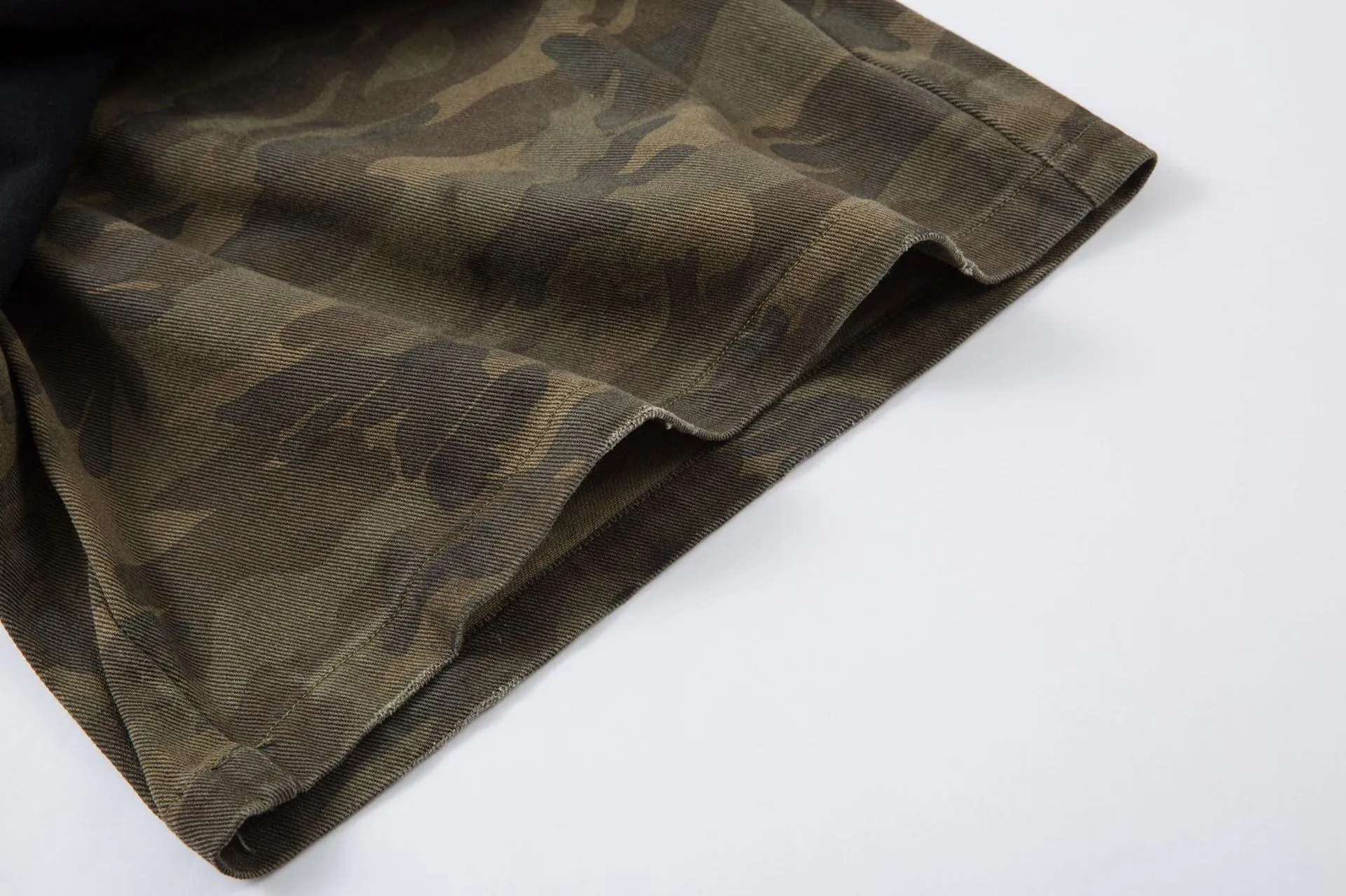 Jiayiku Fashion Brand  Advanced Sense RO Style Five-point Pants Men's American Style Street Washing Rags Denim Pants Straight Pants display picture 10