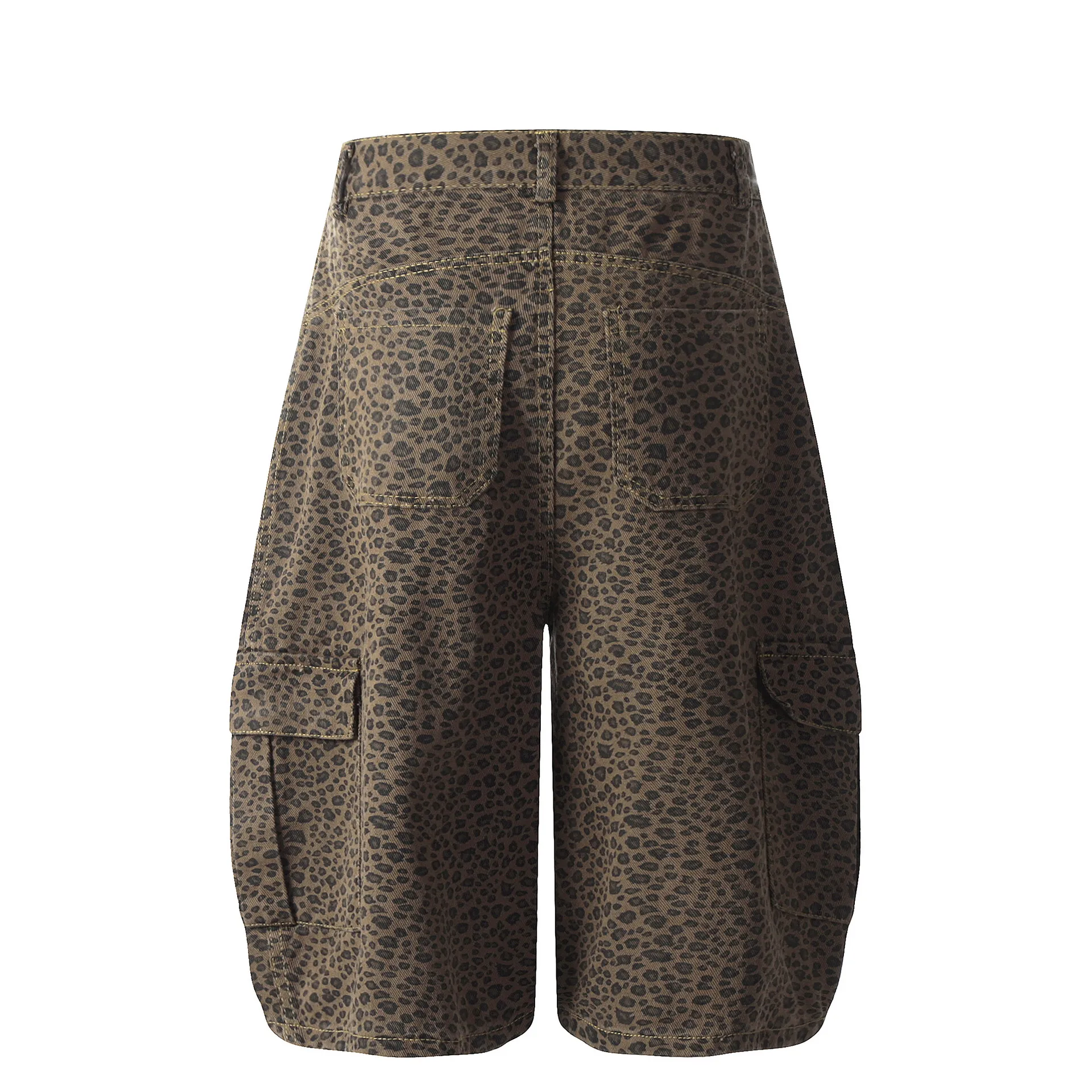 Jiayiku Fashion Brand  High Street Vibe Leopard Print Denim Shorts Men And Women RO Fashion Loose Machete Cropped Pants display picture 5