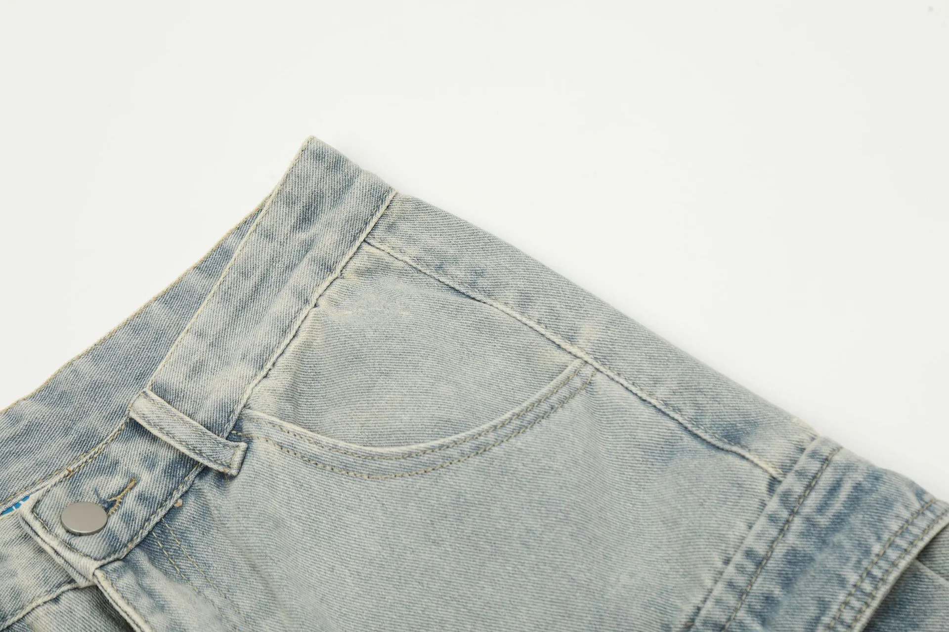 Jiayiku Men's Summer Cropped Pants American Retro Washed Work Jeans Straight Vibe Wide-Leg Shorts display picture 9