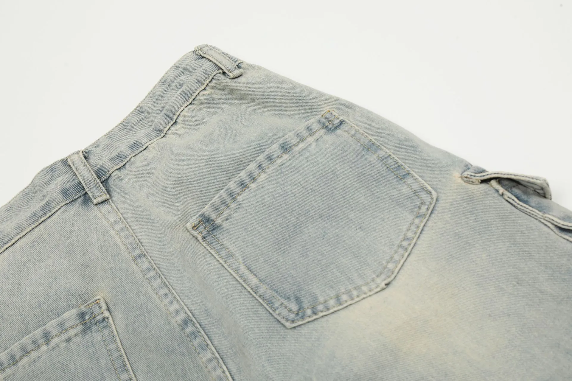 Jiayiku Men's Summer Cropped Pants American Retro Washed Work Jeans Straight Vibe Wide-Leg Shorts display picture 11
