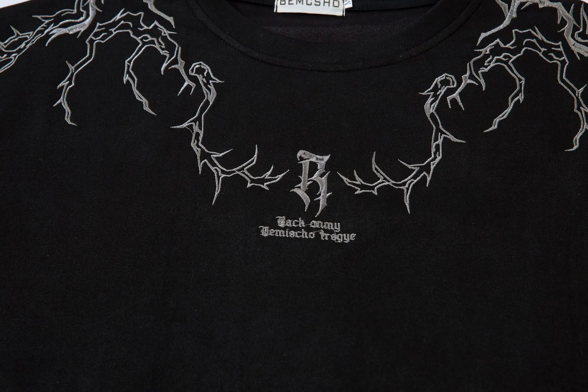 Jiayiku  Summer T-Shirt Men's American Street Fashion Brand  Tee Thorn Embroidered Suede Short-Sleeved T-Shirt display picture 15
