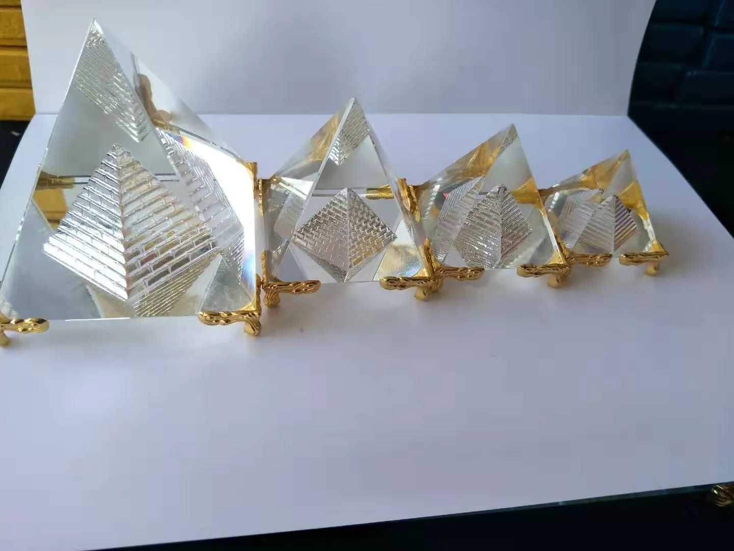 Crystal Pyramid Polyhedron Egyptian Feng Shui Craft Ornaments Bank Finance Commemorative Gifts display picture 20
