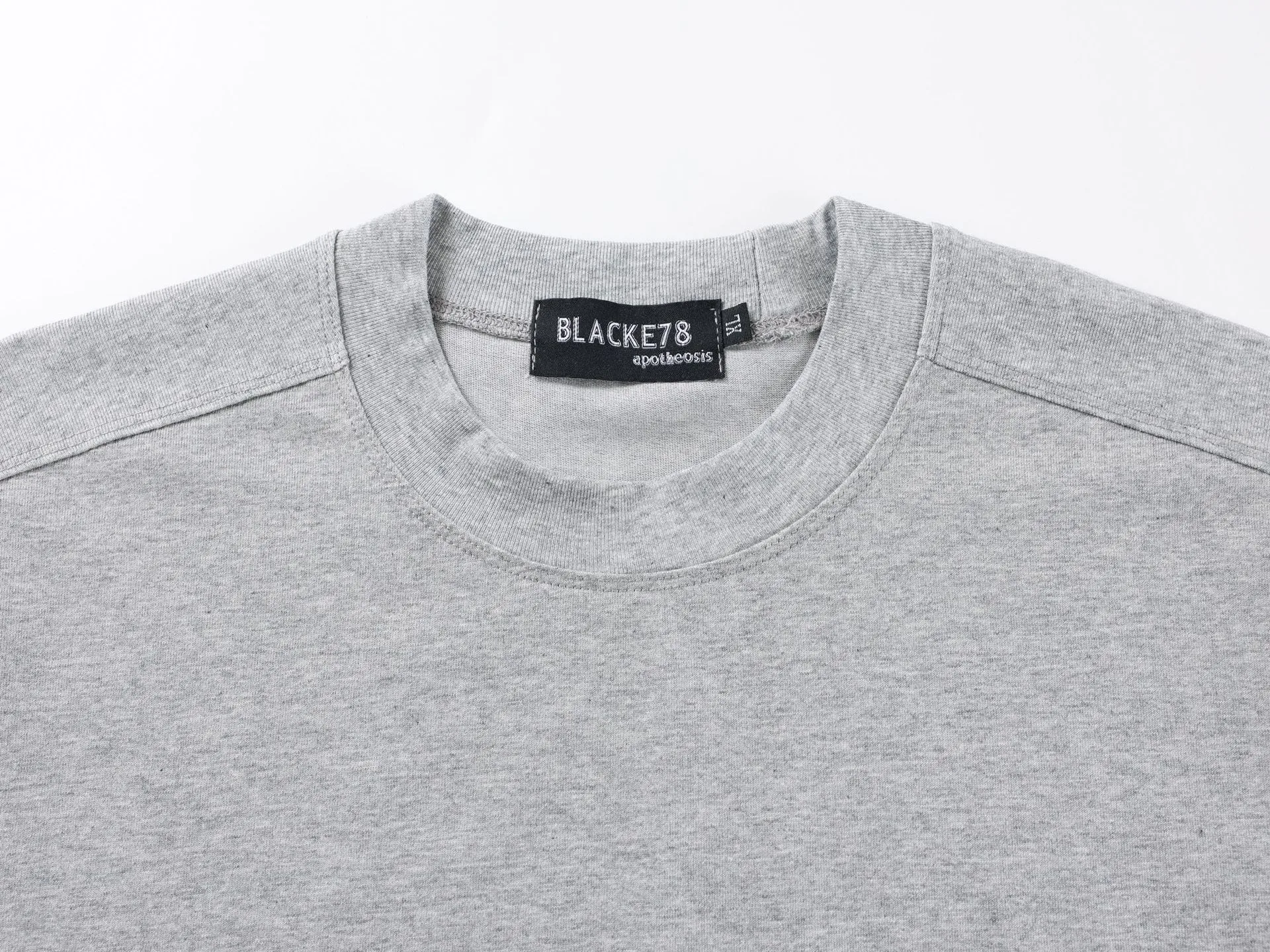 Jiayi Library Men's  New Summer New Niche Simple All-match Cool T-shirt Short-sleeved Men's High-end Style display picture 14