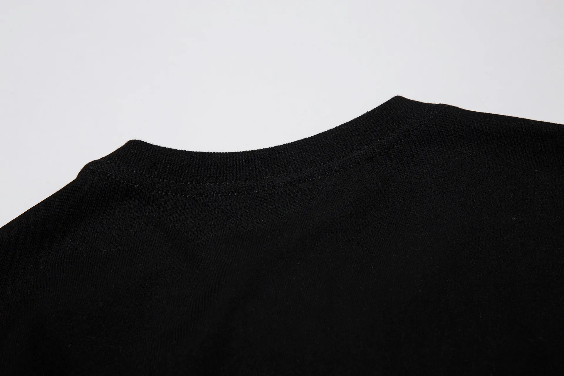 Jiayiku Summer Pure Cotton Short-sleeved T-shirt Men's  New American Style Turpies Handsome High-end Simple Round Neck T-shirt For Men And Women display picture 12