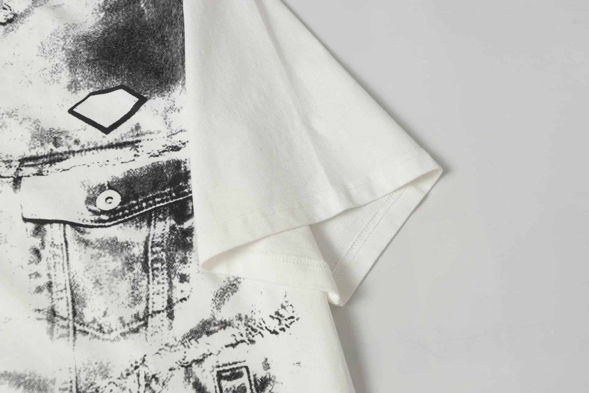Jiayiku Men's  Summer High Street American Hip Hop Fashion Brand Personalized Graffiti Dirty Dye Niche T-shirt Short-sleeved Men display picture 9