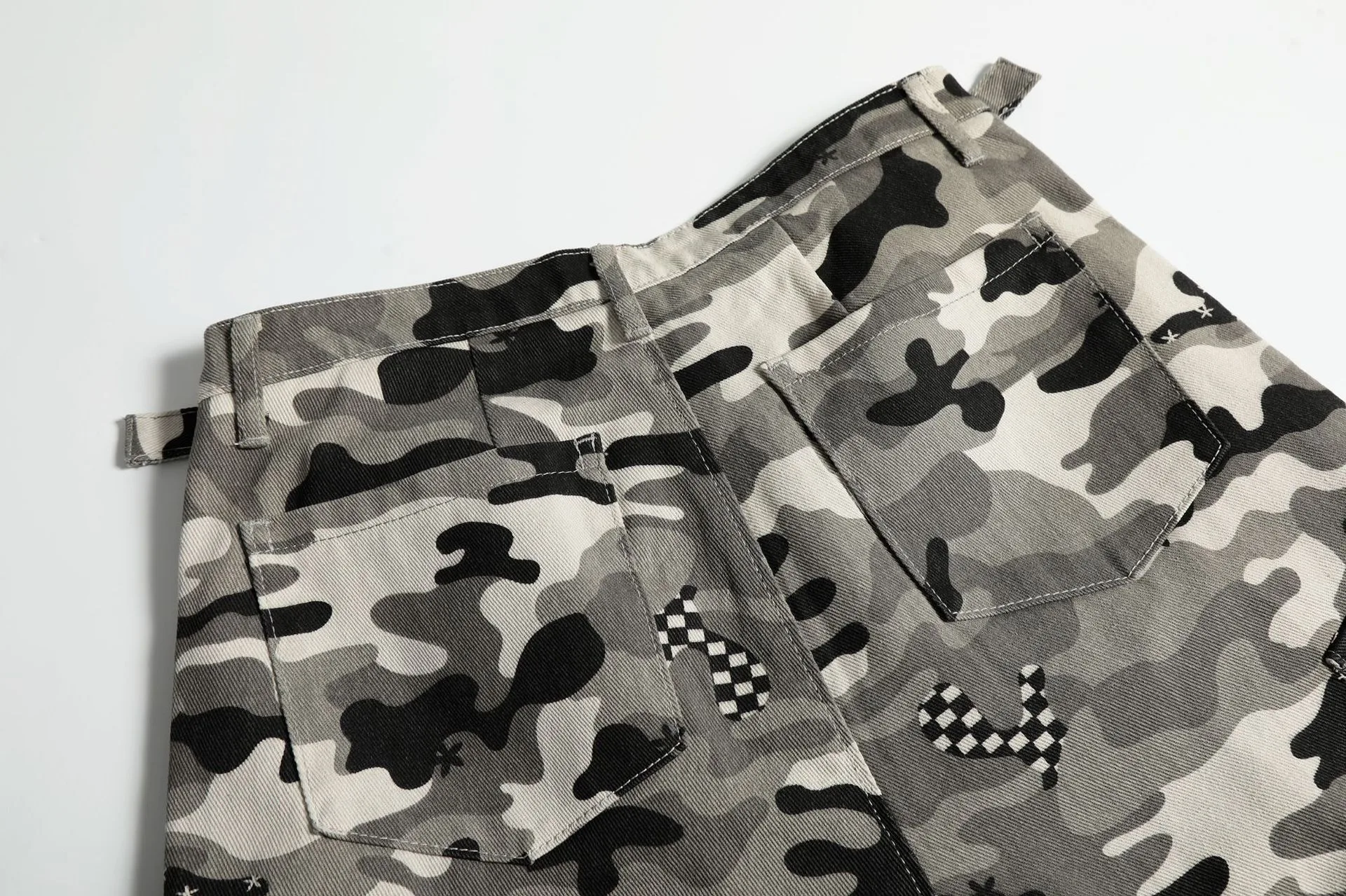 Jiayiku Men's Clothing  American Style Trendy Brand Camouflage Overalls Shorts Men's Loose High-end Wide-leg Pants display picture 9