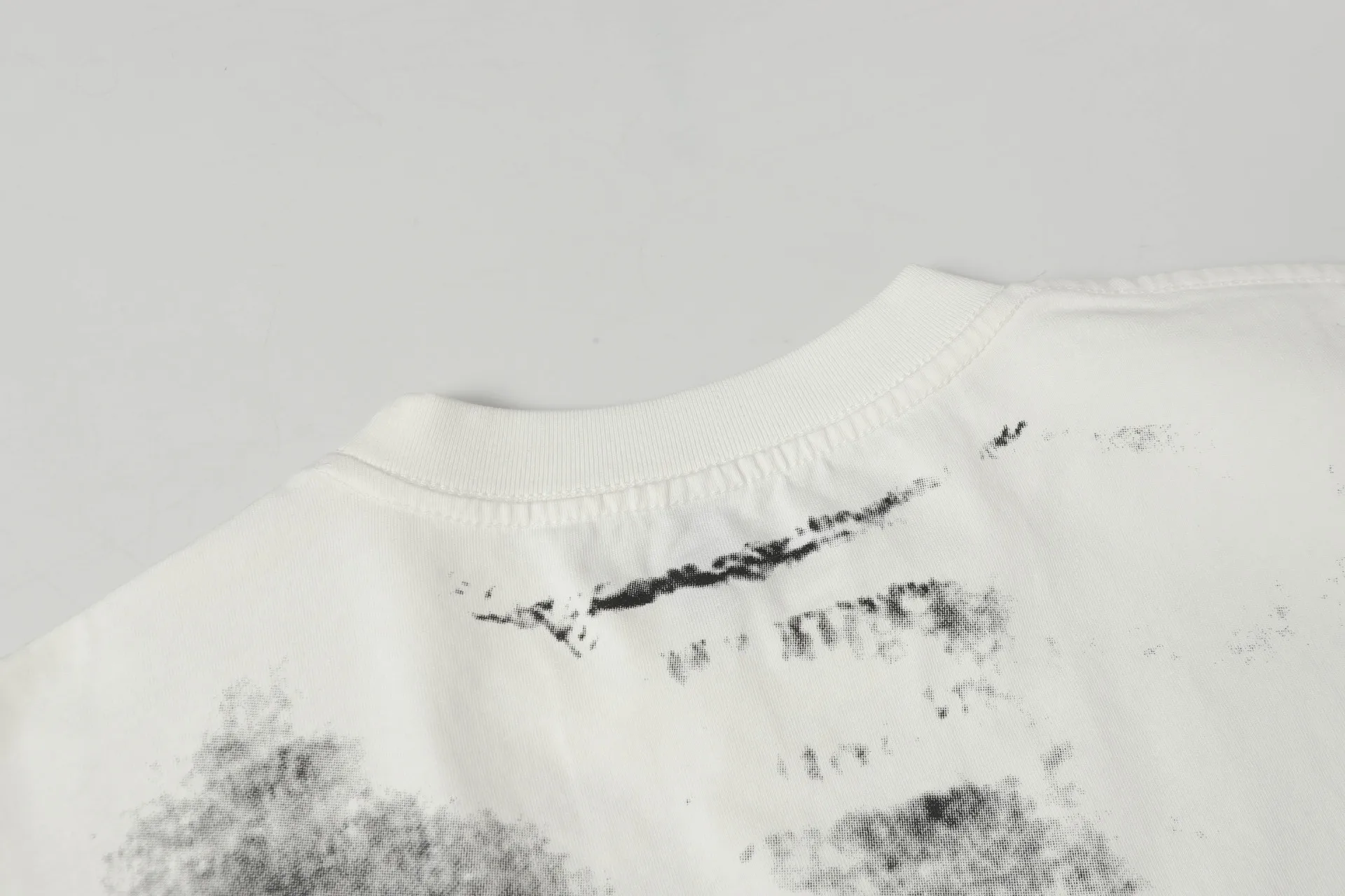 Jiayiku Men's  Summer High Street American Hip Hop Fashion Brand Personalized Graffiti Dirty Dye Niche T-shirt Short-sleeved Men display picture 13