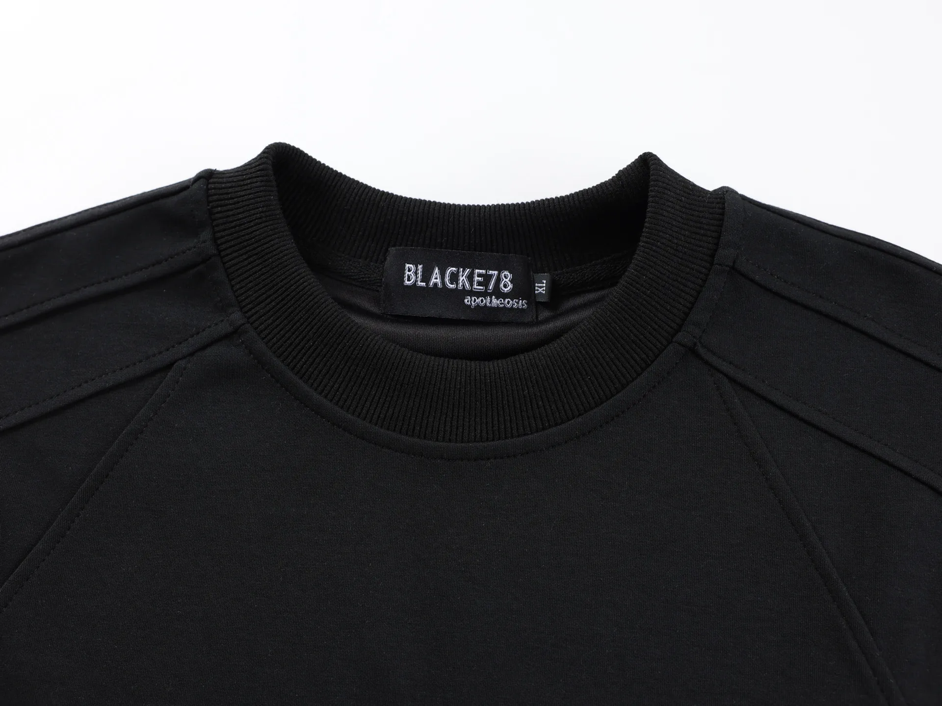 Jiayi Library Men's  New Summer New Niche Personality Deconstruction Design T-shirt Short-sleeved Simple High-end Sense display picture 23