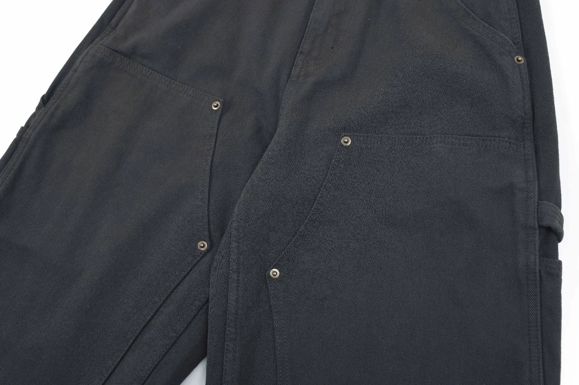 Jiayiku Men's  American Retro Rivet Cutting Wood Fold Denim Shorts Men's Washed Damaged Five-point Pants display picture 33