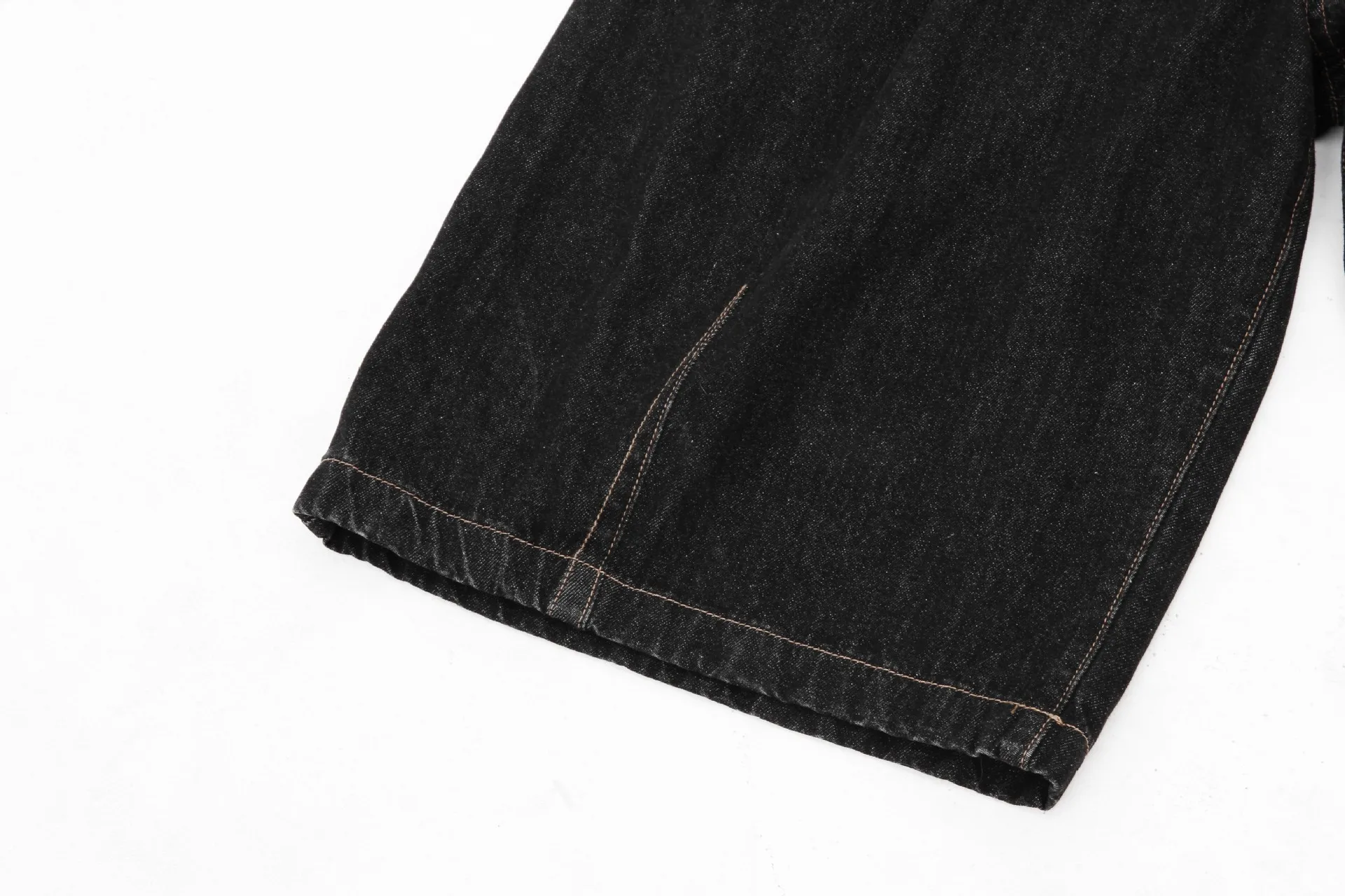 Jiayiku Men's  Summer American Retro Hip-hop Hip-hop Washed Denim Shorts Tassel Wide-leg Pants display picture 11