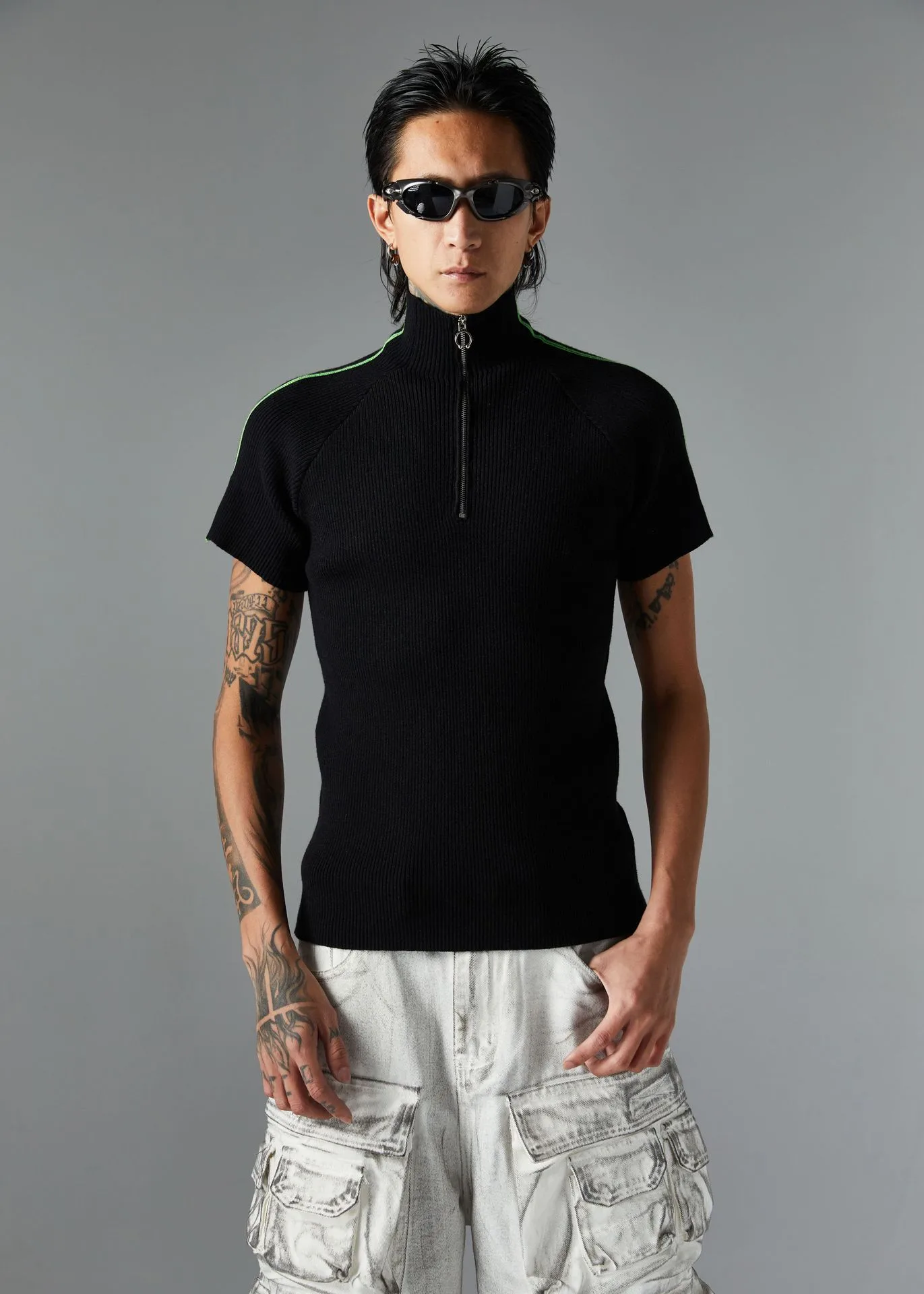 Jiayiku Men's  Summer  Light Luxury Threaded Base Shirt Solid Color Half Open Neck Slim-fit Short-sleeved T-shirt For Men display picture 3