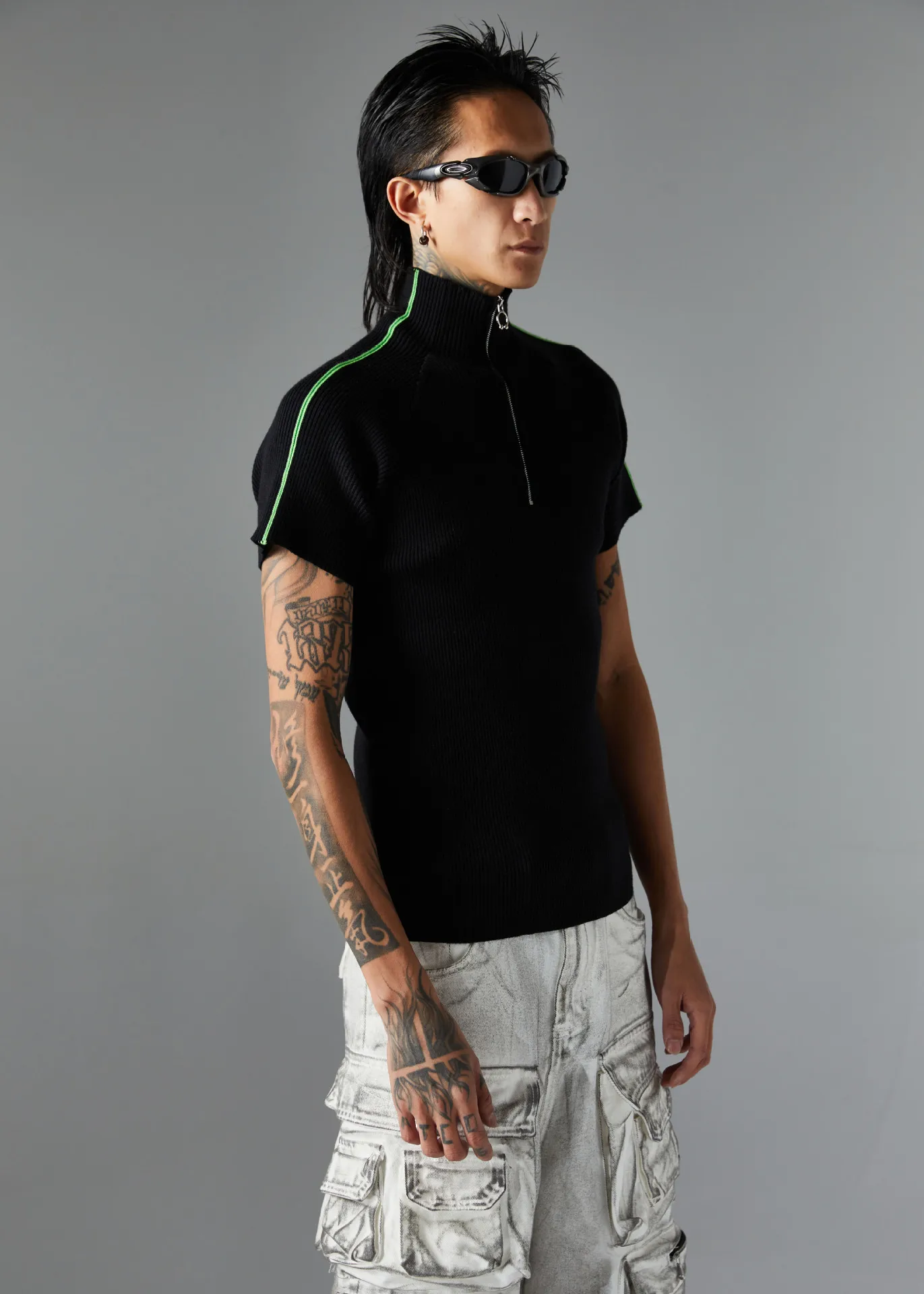 Jiayiku Men's  Summer  Light Luxury Threaded Base Shirt Solid Color Half Open Neck Slim-fit Short-sleeved T-shirt For Men display picture 8