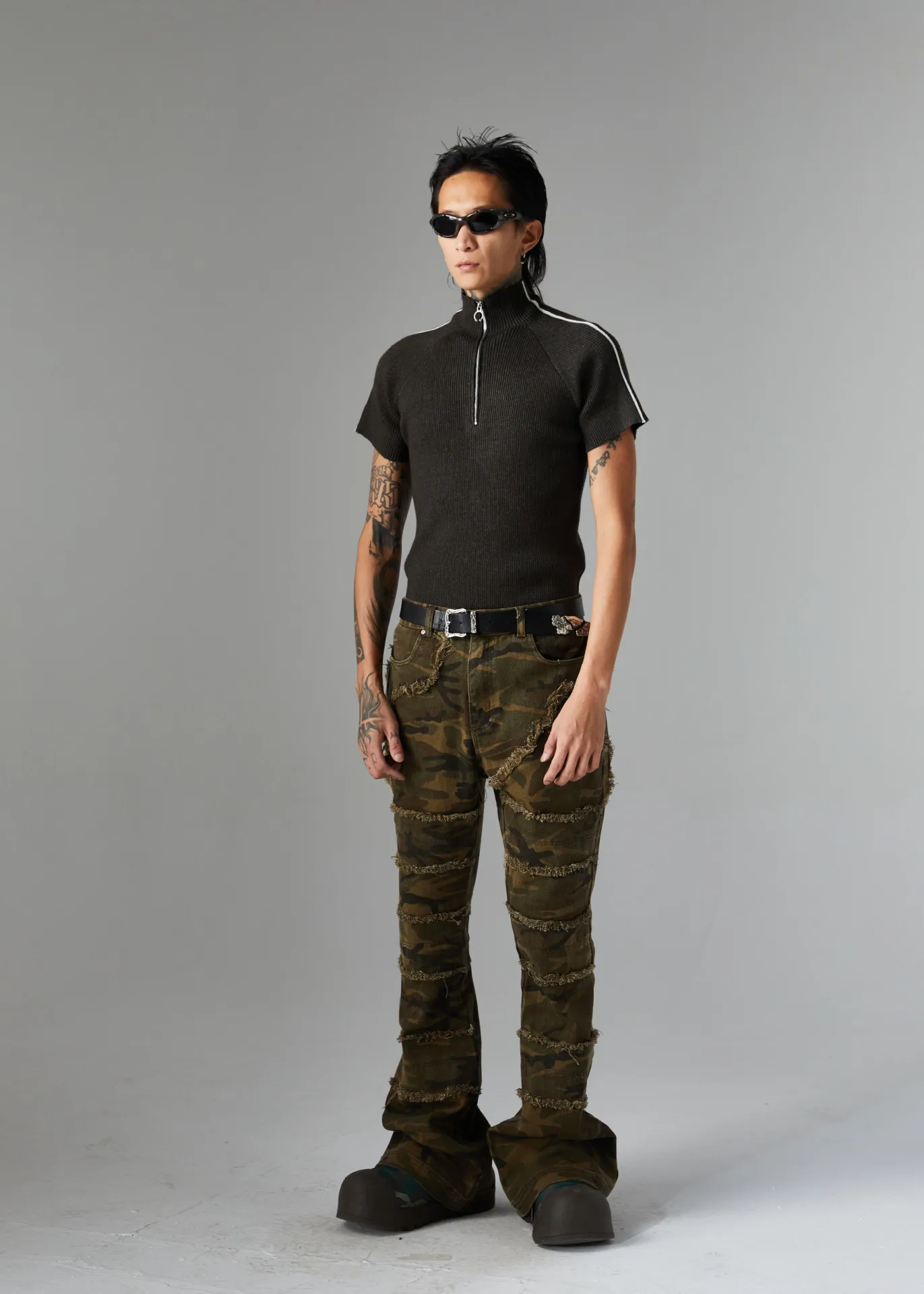 Jiayiku Men's  Summer  Light Luxury Threaded Base Shirt Solid Color Half Open Neck Slim-fit Short-sleeved T-shirt For Men display picture 18