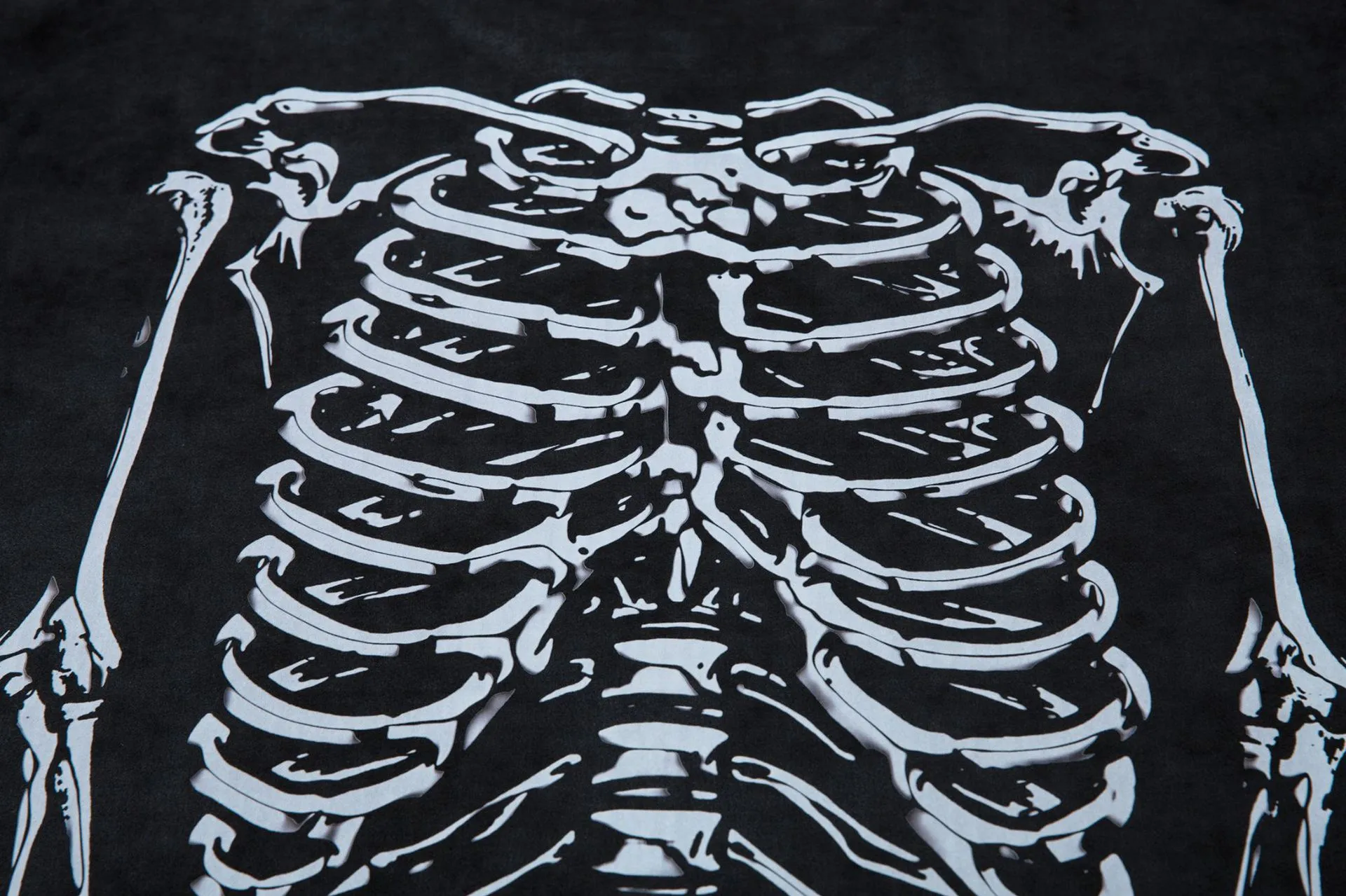 Jiayiku Men's  American Street Dark Tide Brand Tee Skull Skeleton Printed Suede Short-sleeved T-shirt For Men display picture 11