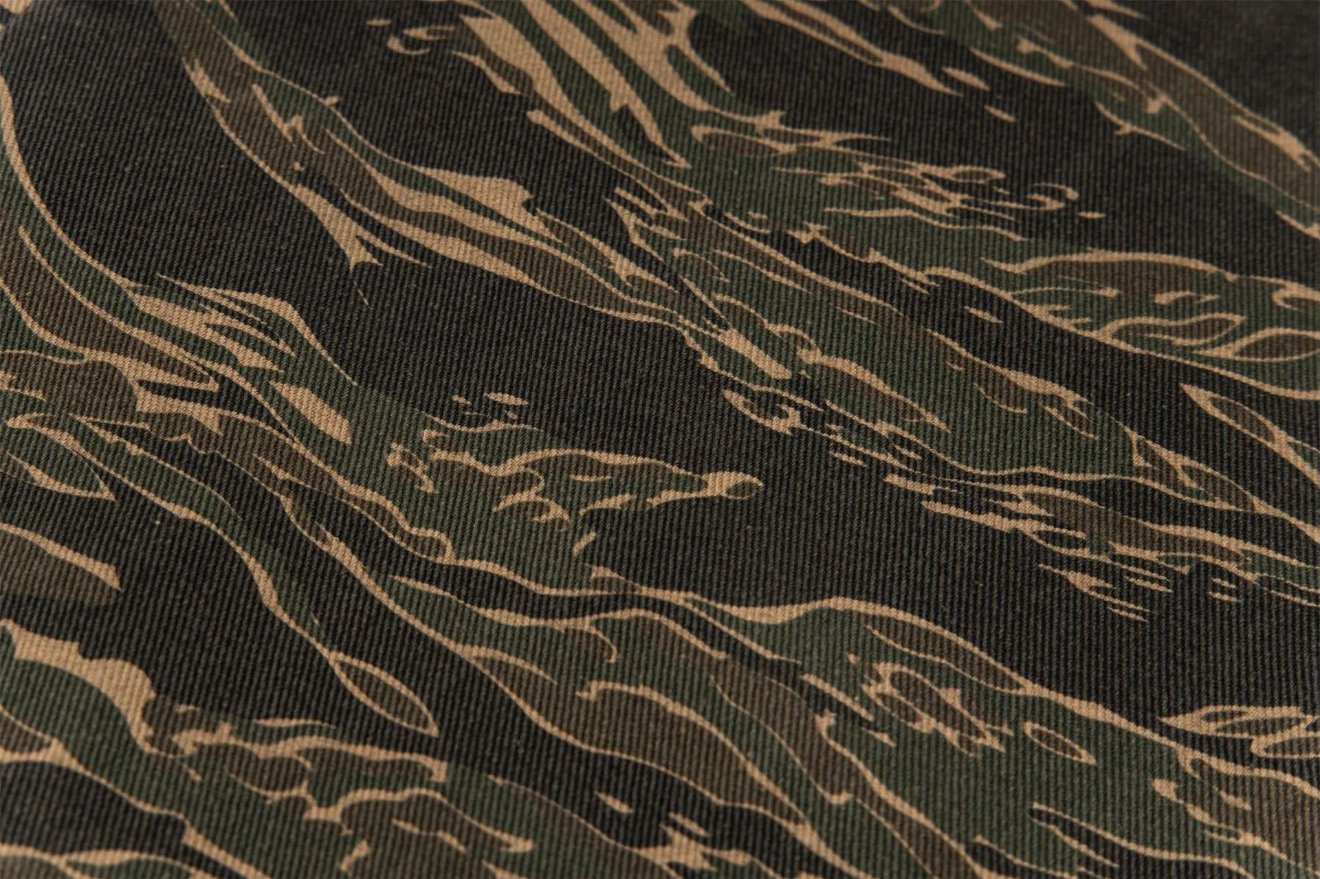 Jiayiku Trendy Brand  Python Embroidered High Street  Vibe Camouflage Casual Pants Men And Women Ins Trendy Straight Pants display picture 18