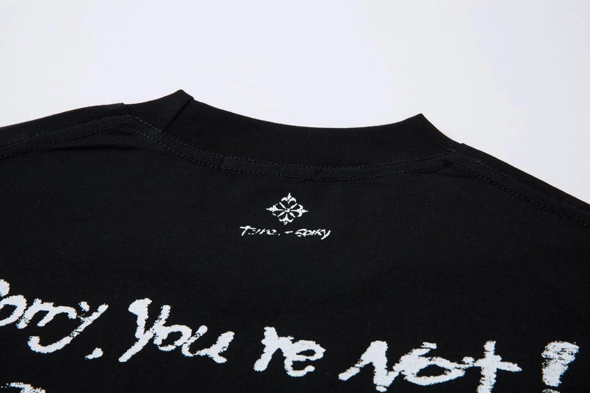 Jiayiku Men's  Summer American Retro Trendy Brand Culture Shirt Graffiti Printed Heavy Cotton Short-sleeved T-shirt display picture 12