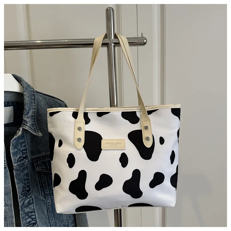 Casual Fashion Trendy Women's Bag  New New Style Hand-Carrying Large-Capacity Hand-Carrying Shoulder Armpit Bag Tote Bag For Women display picture 17