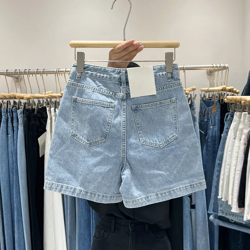 Summer New  Simple Casual High Waist A- Line Shorts Women's Loose All-match Denim Hot Pants Slimming Western Style display picture 3