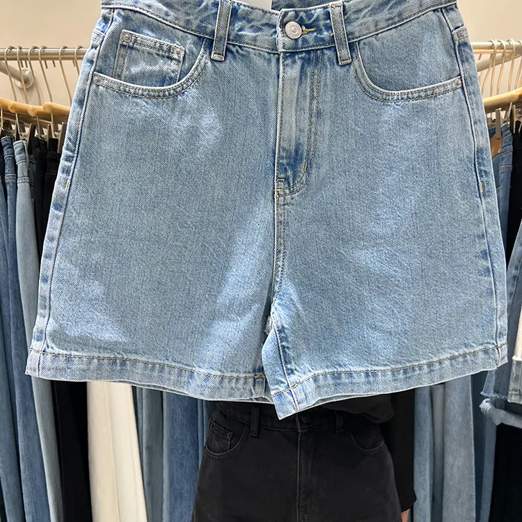 Summer New  Simple Casual High Waist A- Line Shorts Women's Loose All-match Denim Hot Pants Slimming Western Style display picture 6