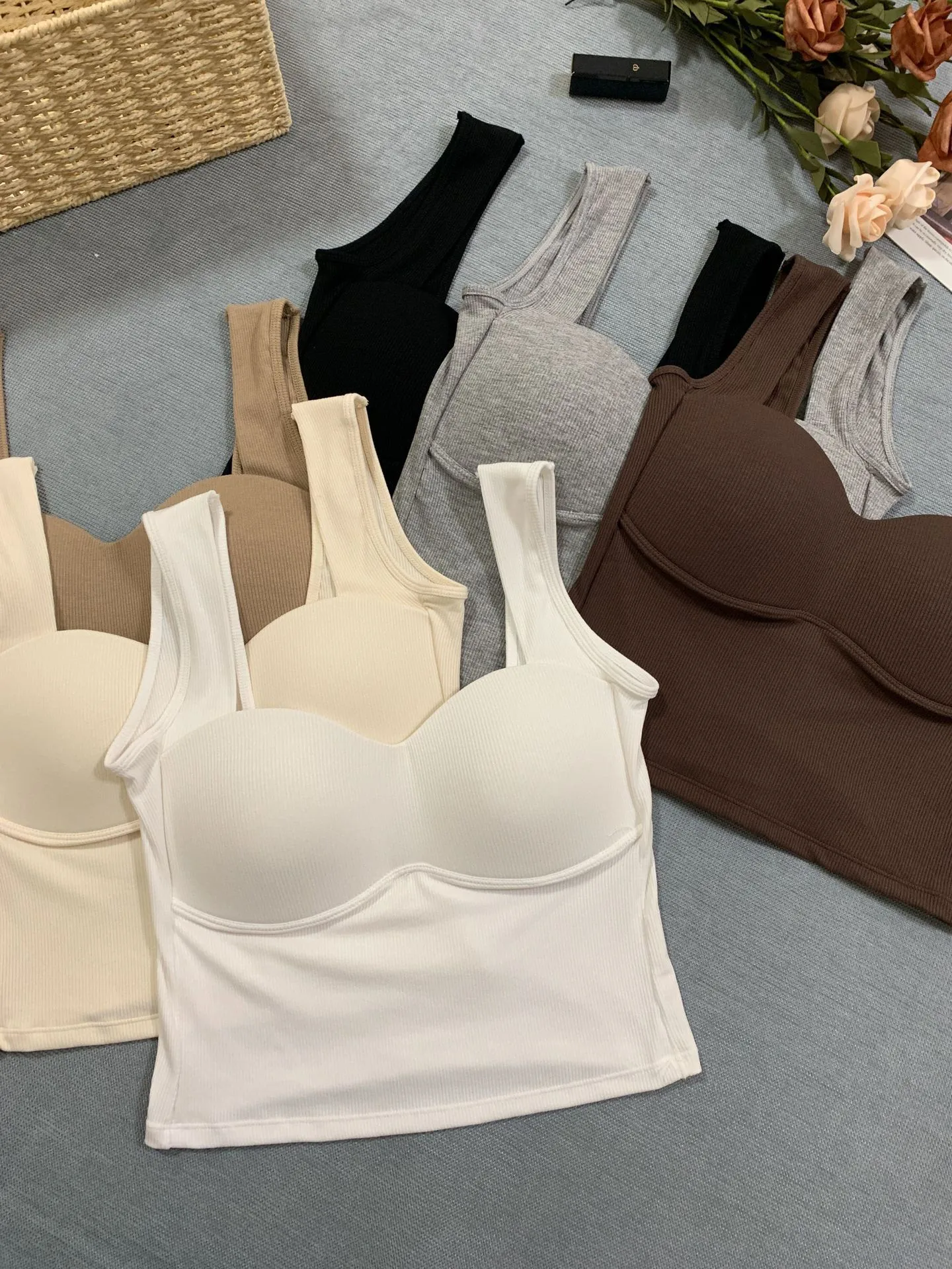 RC Threaded Texturous Camisole With Chest Pad Solid Color All-Match Comfortable Slim-Fit Base Shirt Women's Top Summer 632 display picture 5