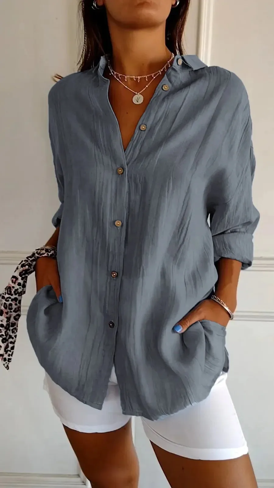 New Single-breasted Pleated Lapel Shirt Independent Station Explosions Women's Solid Color  Sleeve Top display picture 11
