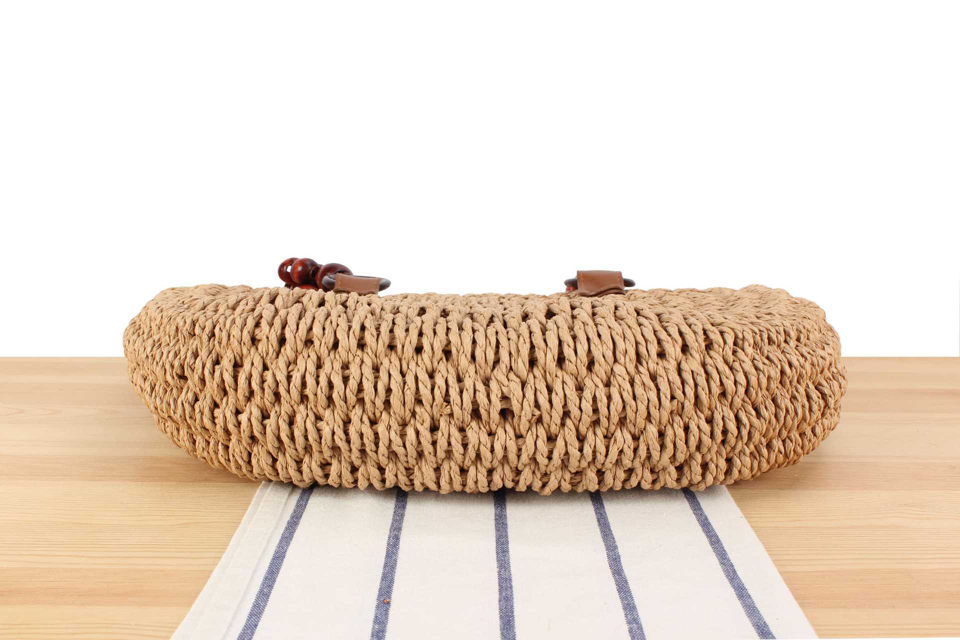 New Straw Woven Bag All-match Casual Daily Travel Commuter Seaside Vacation Niche Women's Bag display picture 13